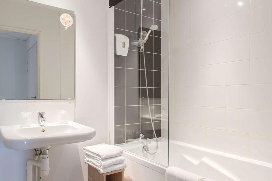Hotel Eco La Rochelle Centre Les Minimes מראה חיצוני תמונה