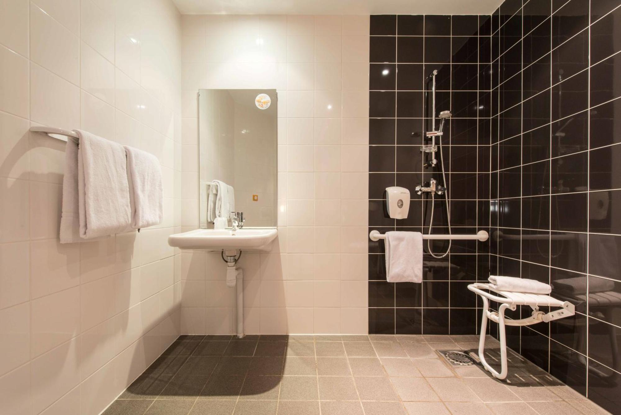 Hotel Eco La Rochelle Centre Les Minimes מראה חיצוני תמונה